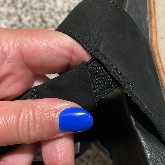 Merrell Black leather Sandals with Adjustable Straps size 8 - Picture 4 of 6